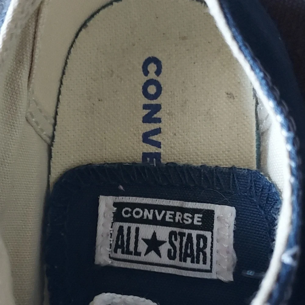 Kids Converse All Star Sneakers Size 10 Navy Blue Chuck Taylor